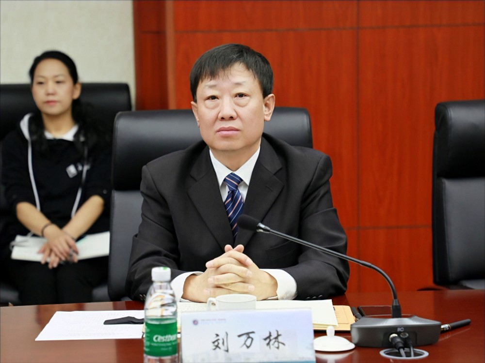 1695895218456044849.jpg 350A0715(1).jpg